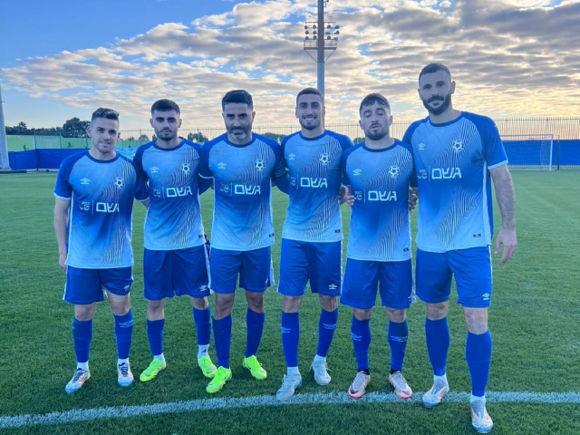 כובשי השערים לזכות דימונה